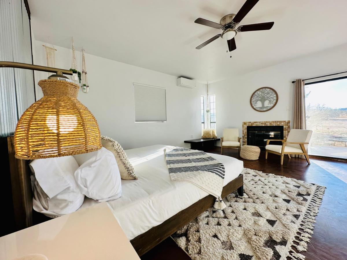 Ravens Nest Ranch, Fire Pit , Views, Near Jt Park! Villa Joshua Tree Exterior photo